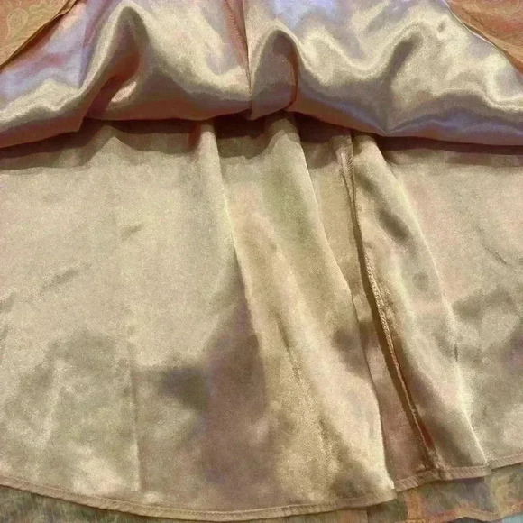 Women’s express paisley lined skirt - Picture 2 of 5